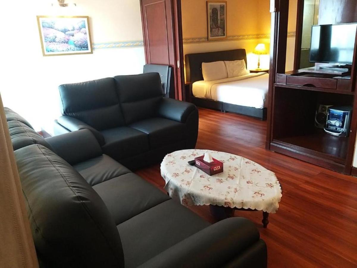 100100 Suites At Times Square Malaysia